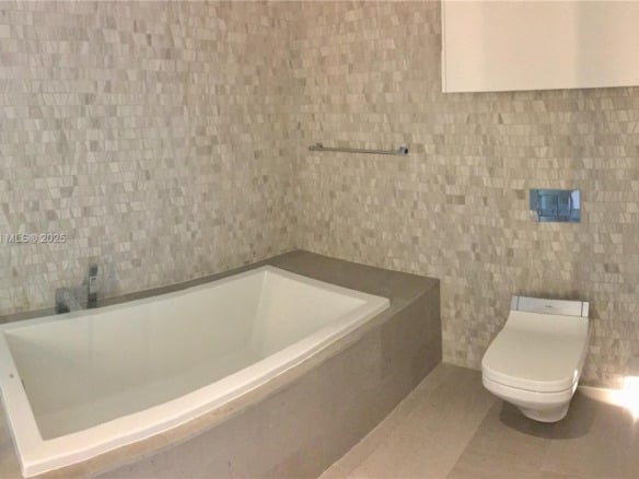 88 SW 7th St # 2305, Miami FL 33130 — #A11845427