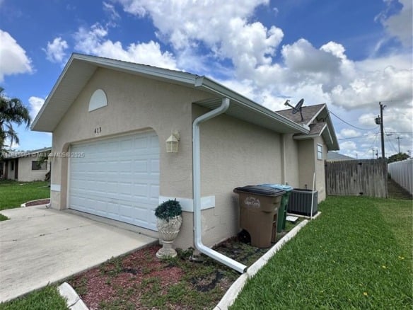 413 SW 43rd Terrace, Cape Coral FL 33914 — #A11845961