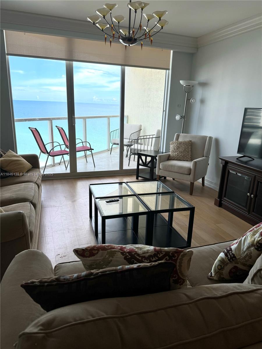 f3b61b38-6201 16699 Collins Ave # 1504, Sunny Isles Beach FL 33160 — #A11846138
