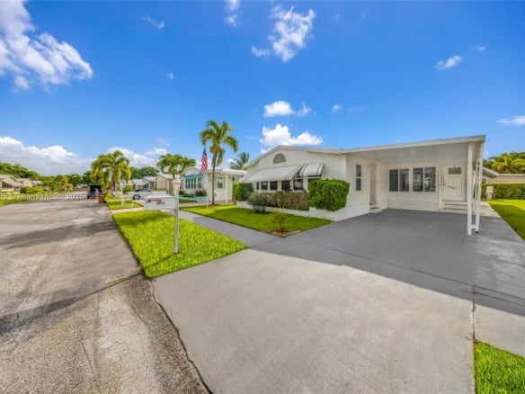 5298 NW 4th Ter, Deerfield Beach FL 33064 — #A11846789