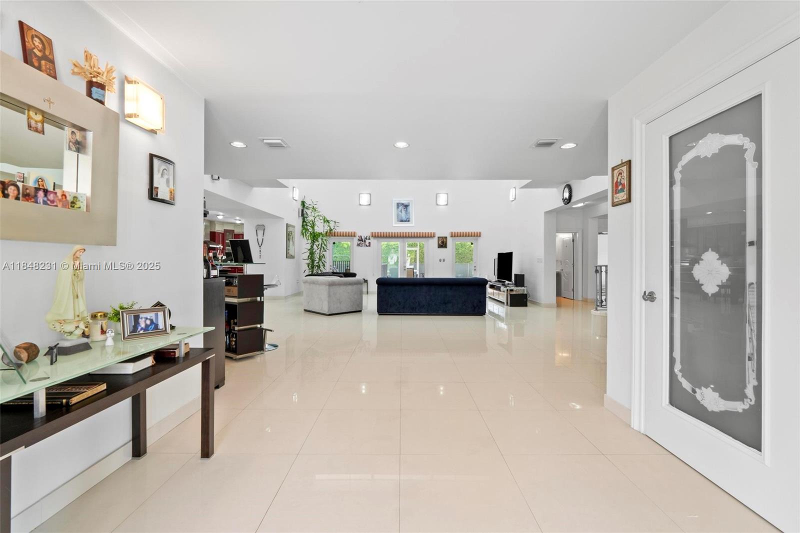 f3b61b38-6272 5045 SW 67th Ave, South Miami FL 33155 — #A11848231