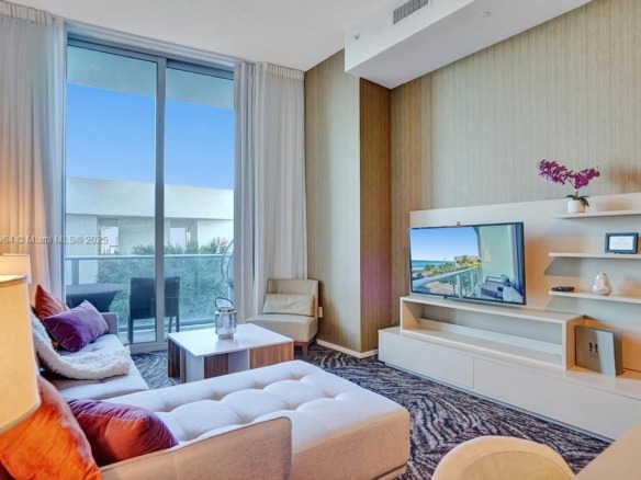 4111 S Ocean Drive # 304, Hollywood FL 33019 — #A11848964