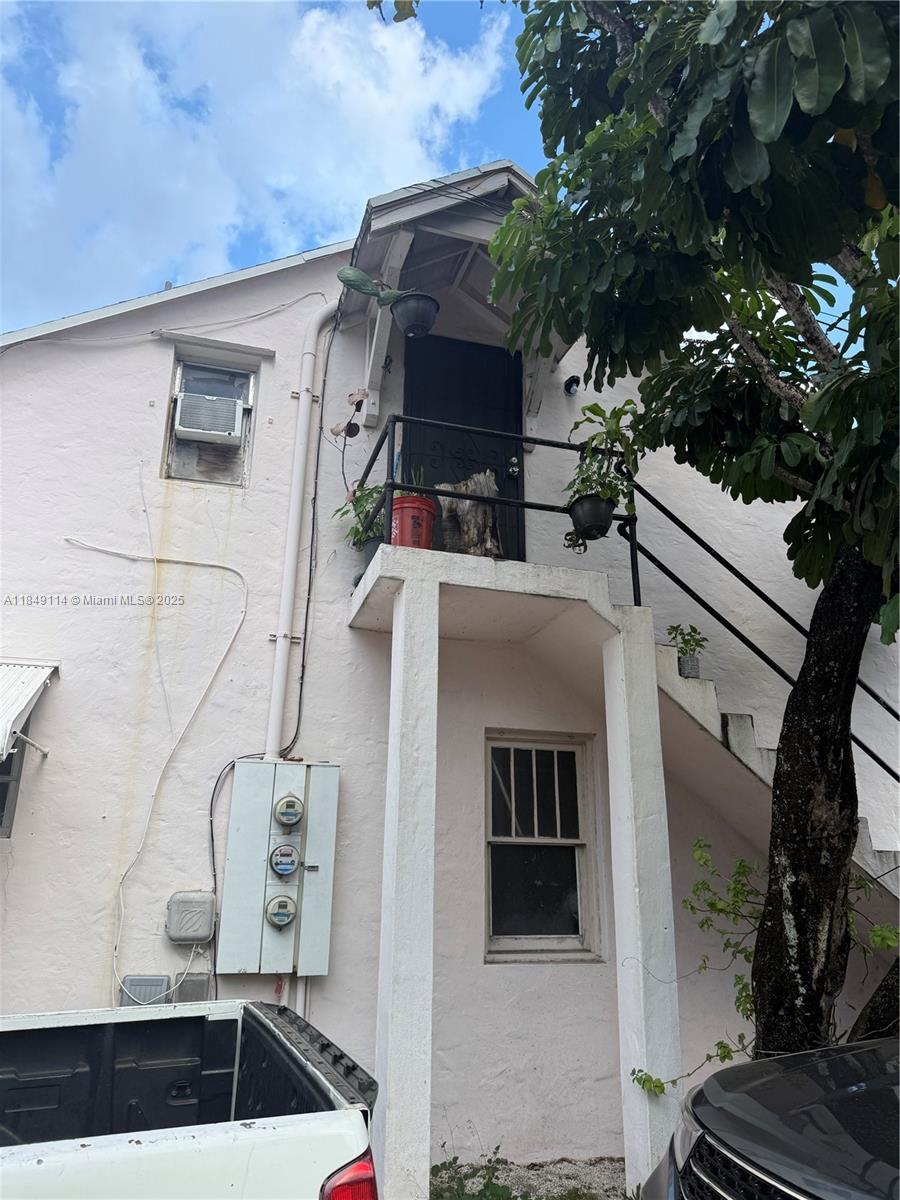 f3b61b38-6312 1499 NW 32nd St, Miami FL 33142 — #A11849114