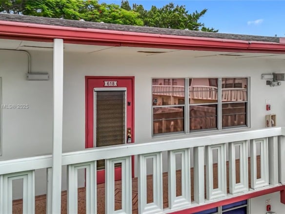 618 Fanshaw O # 618, Boca Raton FL 33434 — #A11849962