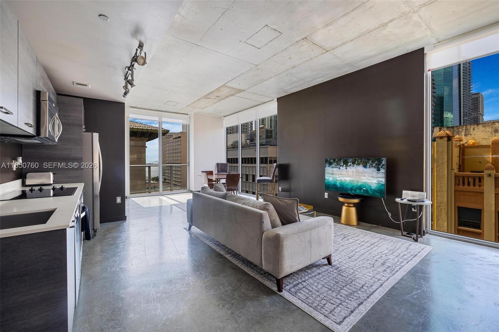 f3b61b38-6362 151 SE 1st St # 401, Miami FL 33131 — #A11850760