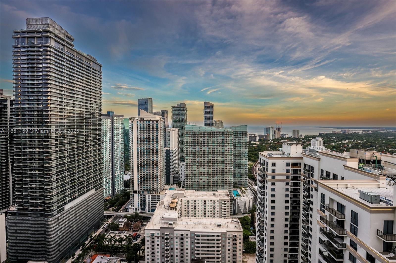 f3b61b38-6376 55 SW 9th St # 3906, Miami FL 33130 — #A11851159