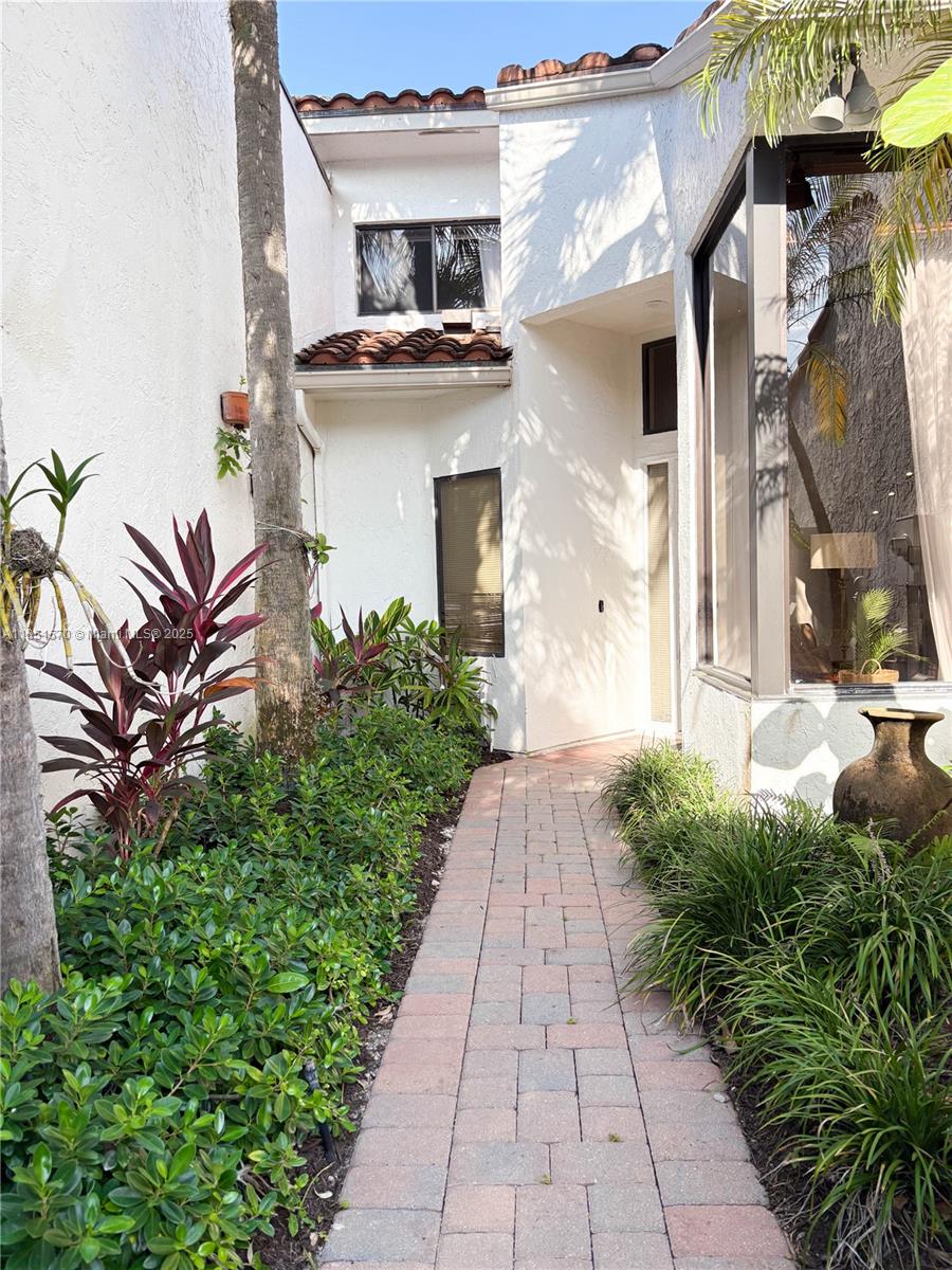 f3b61b38-6393 2530 Windsor Way Ct, Wellington FL 33414 — #A11851570