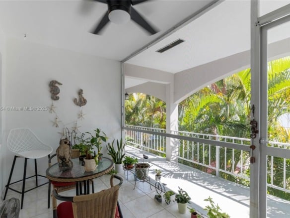 581 Blue Heron Dr # B, Hallandale Beach FL 33009 — #A11851854
