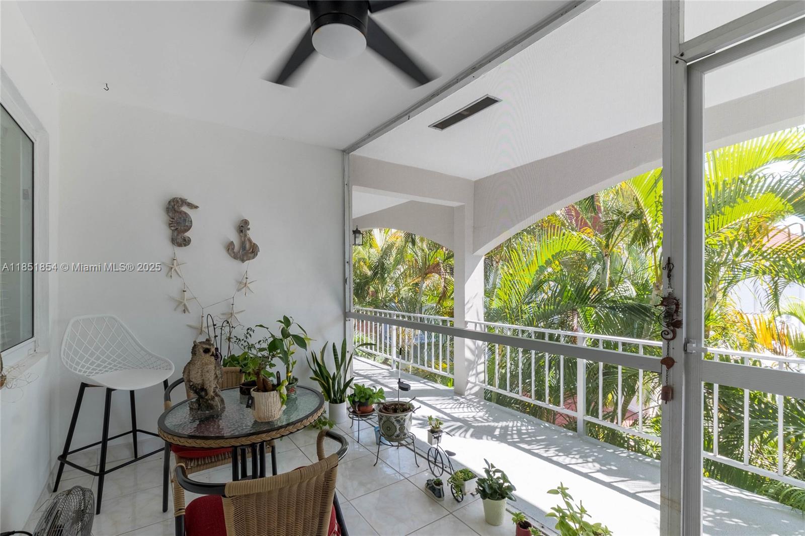f3b61b38-6403 581 Blue Heron Dr # B, Hallandale Beach FL 33009 — #A11851854