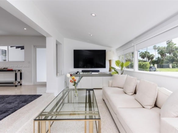 8290 N Bayshore Dr, Miami FL 33138 — #A11852556