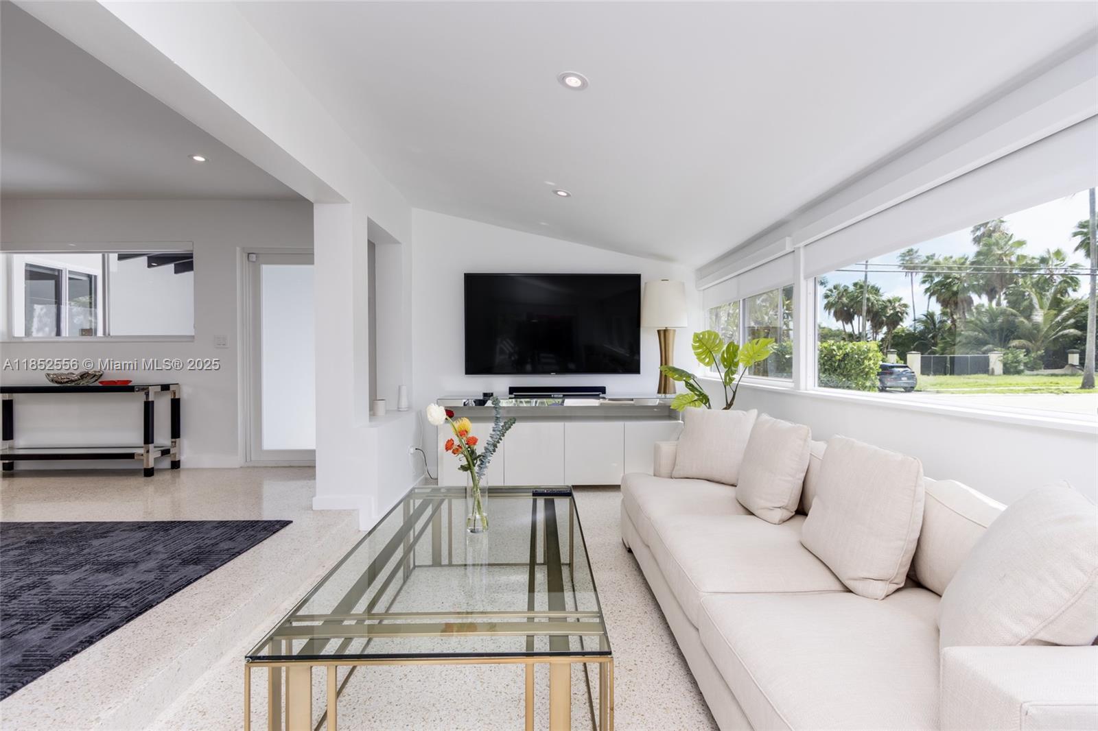 f3b61b38-6425 8290 N Bayshore Dr, Miami FL 33138 — #A11852556
