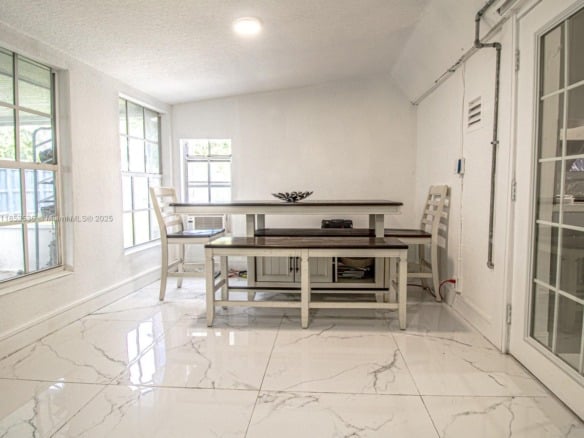 5601 SW 38th St, Davie FL 33314 — #A11852536