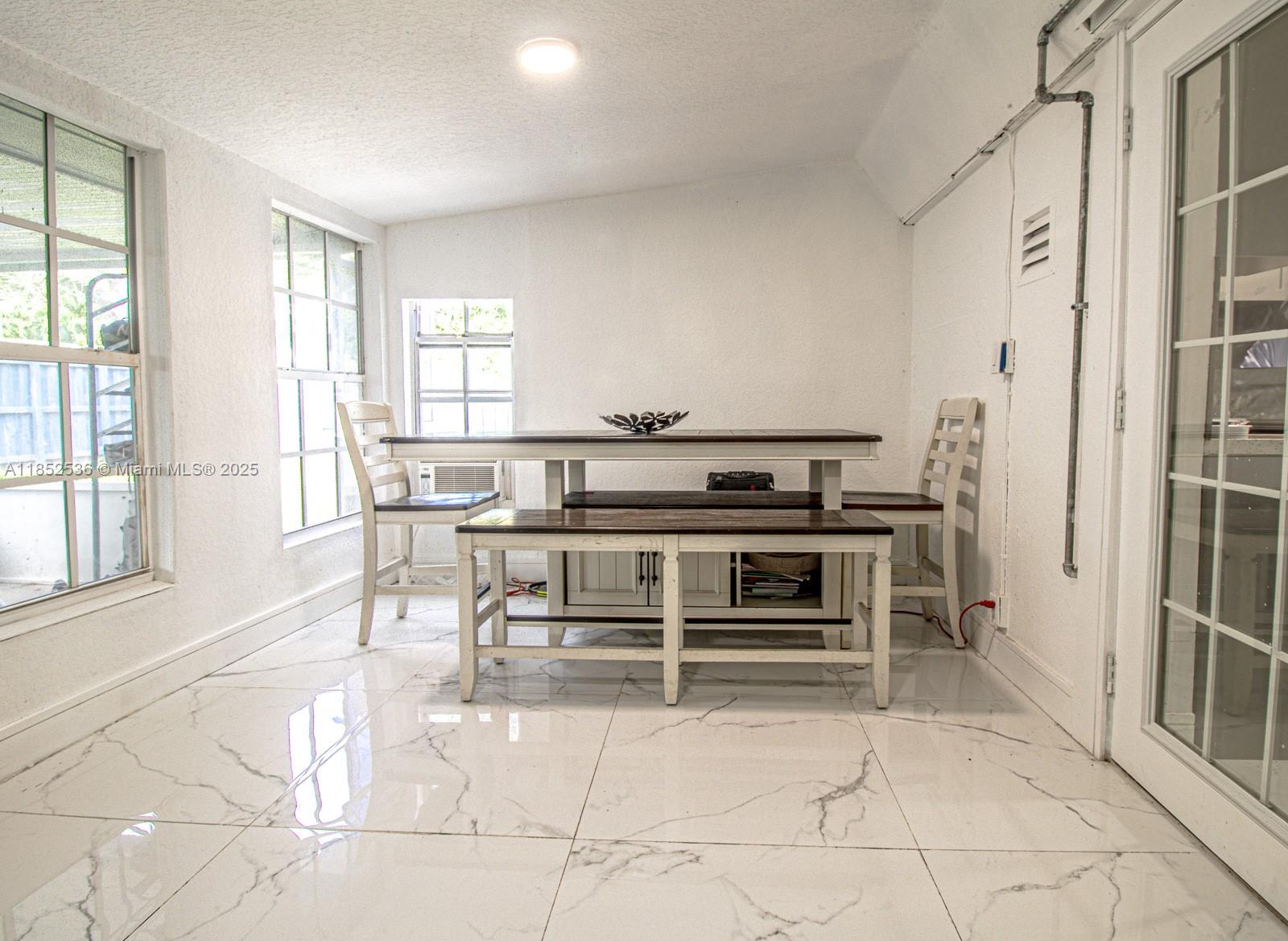 5601 SW 38th St, Davie FL 33314 — #A11852536