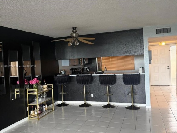 8040 Hampton Blvd # 512, North Lauderdale FL 33068 — #A11852679