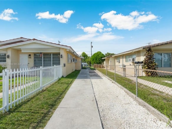 9311 SW 37th St, Miami FL 33165 — #A11852709