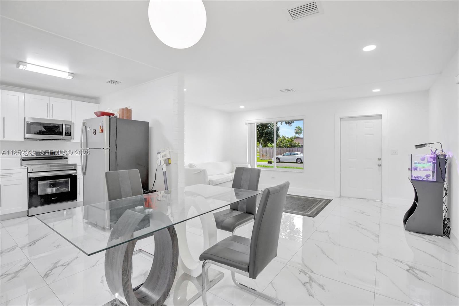 311 SW 68th Ter, Pembroke Pines FL 33023 — #A11852999