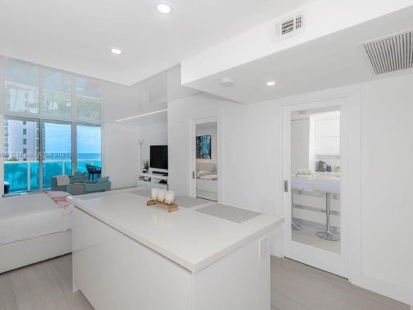 2301 Collins Ave # 811, Miami Beach FL 33139 — #A11853286