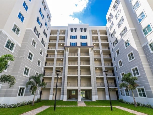 400 NW 112th Ave # 718, Sweetwater FL 33172 — #A11853352