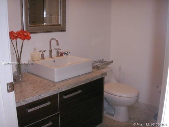 185 SW 7th St # 1906, Miami FL 33130 — #A11902781