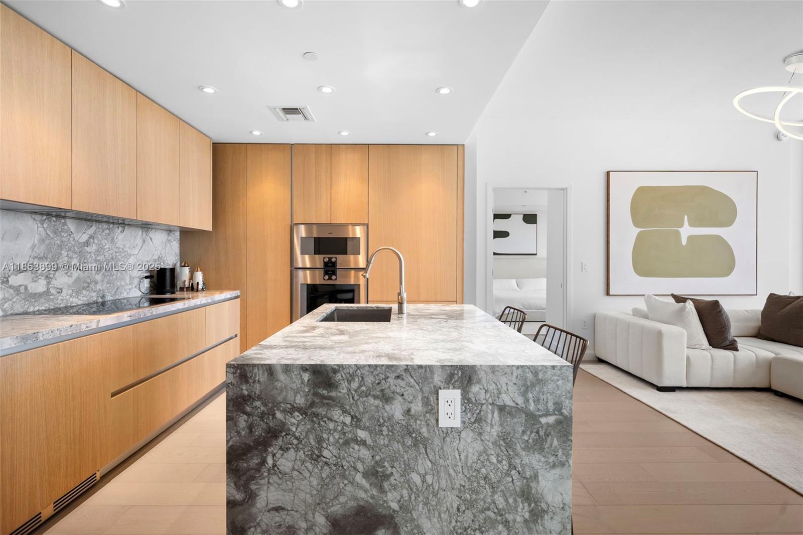 f3b61b38-6481 500 alton rd # 3604, Miami Beach FL 33139 — #A11853899