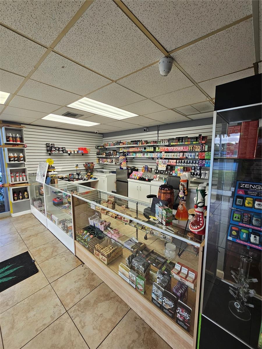 510 s state RD 7, Plantation FL 33317 — #A11854359