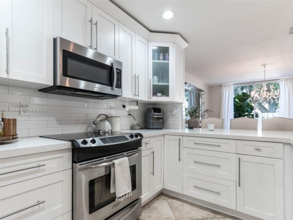 5224 NW 103rd Ave, Doral FL 33178 — #A11850645
