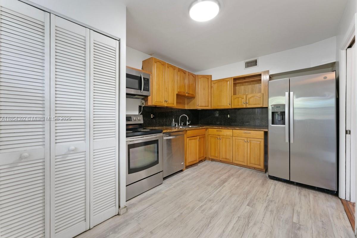 f3b61b38-6501 2850 Forest Hills Blvd # 114, Coral Springs FL 33065 — #A11854392