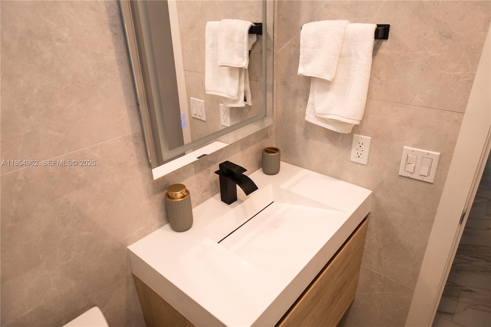 224 Meridian Ave Unit 6, Miami Beach FL 33139 — #A11854962