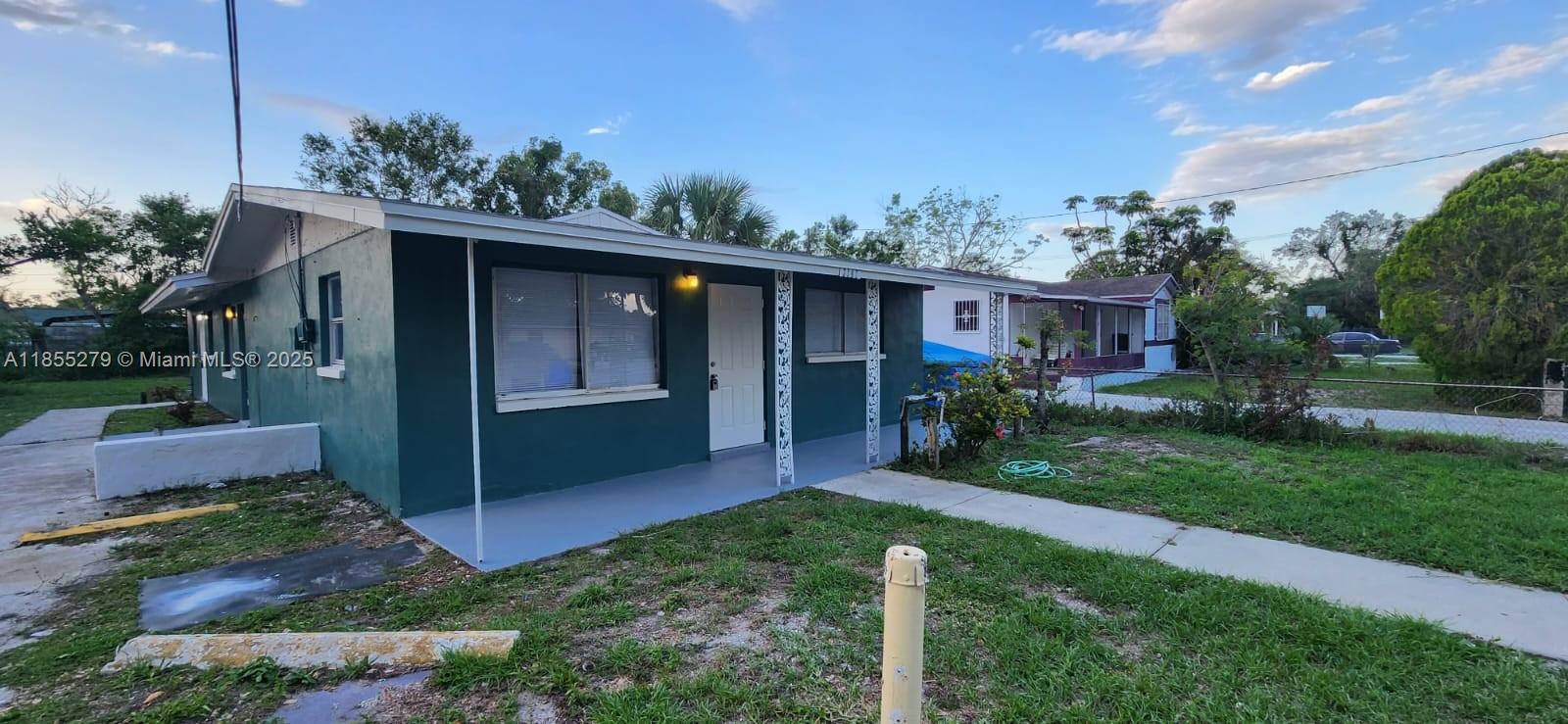 f3b61b38-6541 3147 Economy, Fort Myers FL 33916 — #A11855279