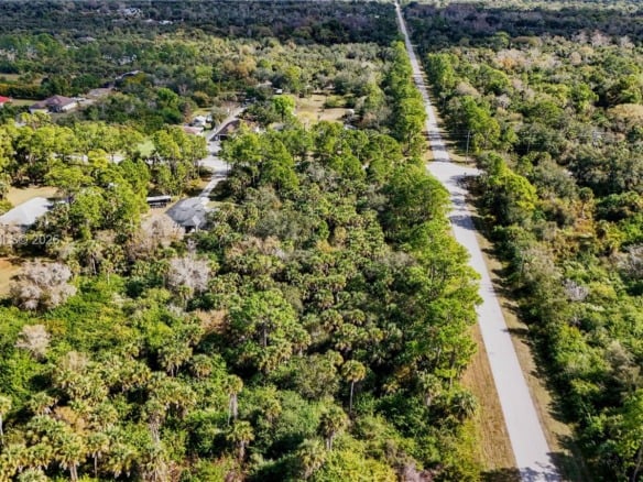 3132 SE 24 Ave, Naples FL 34117 — #A11855653