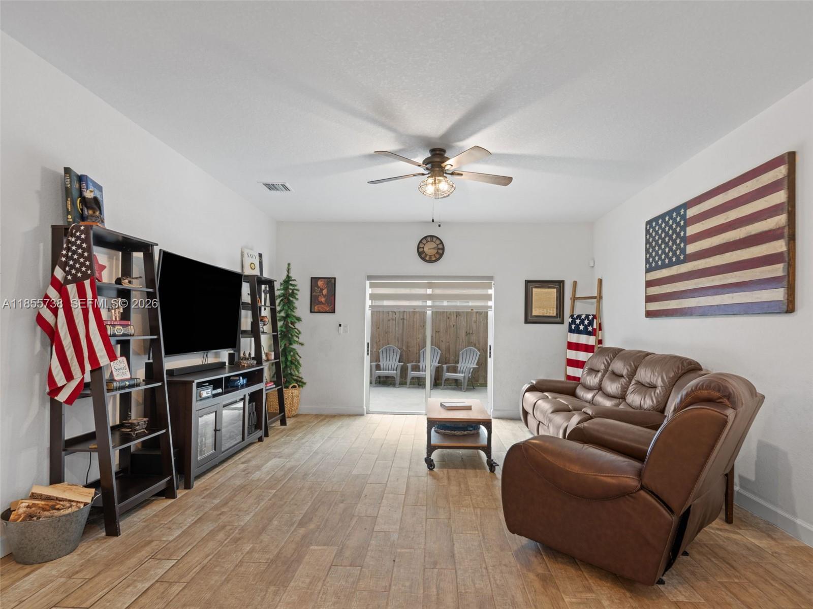 f3b61b38-6560 1418 SE 26th Ter, Homestead FL 33035 — #A11855738