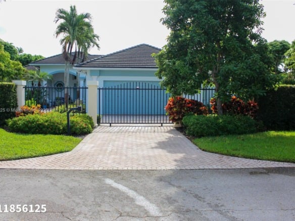 15255 SW 80th Ave, Palmetto Bay FL 33157 — #A11856125