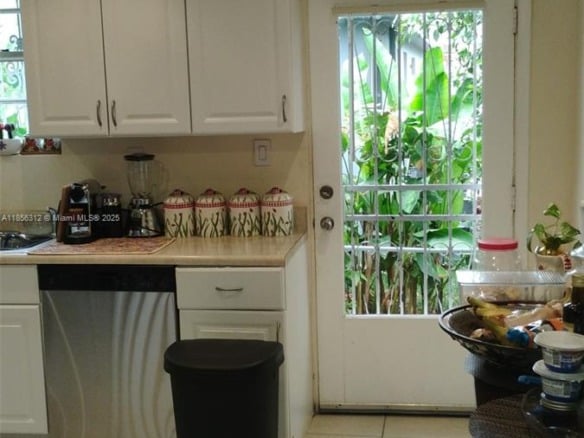 7312 NW 17th Ct, Miami FL 33147 — #A11856312