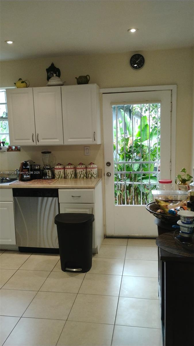f3b61b38-6582 7312 NW 17th Ct, Miami FL 33147 — #A11856312