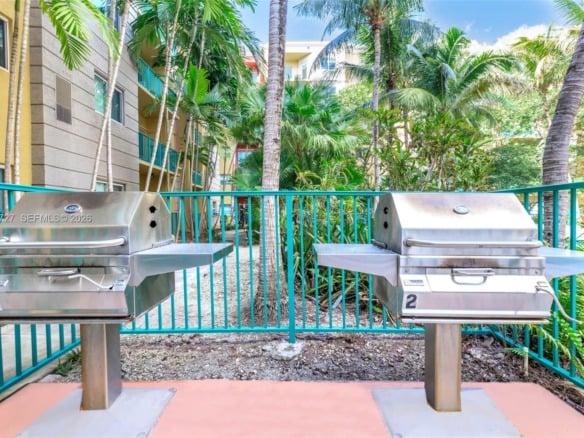 6001 SW 70th St # 127, South Miami FL 33143 — #A11856727