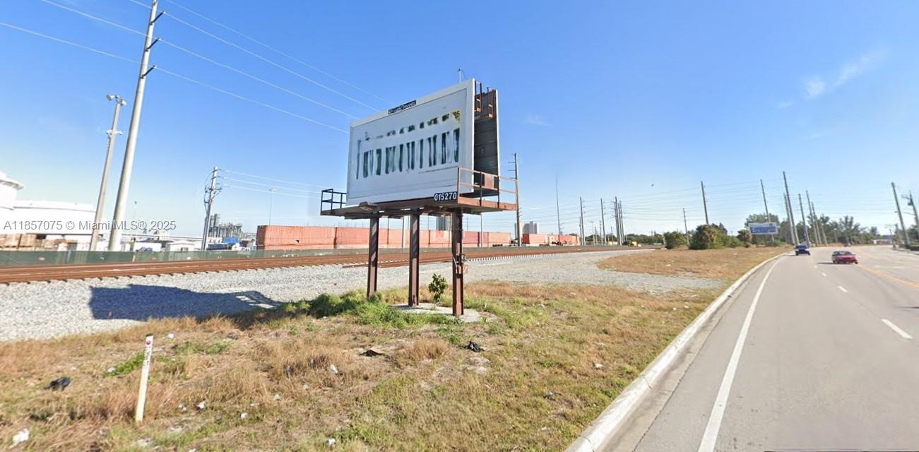 f3b61b38-6607 0 Dixie Hwy, Riviera Beach FL 33404 — #A11857075