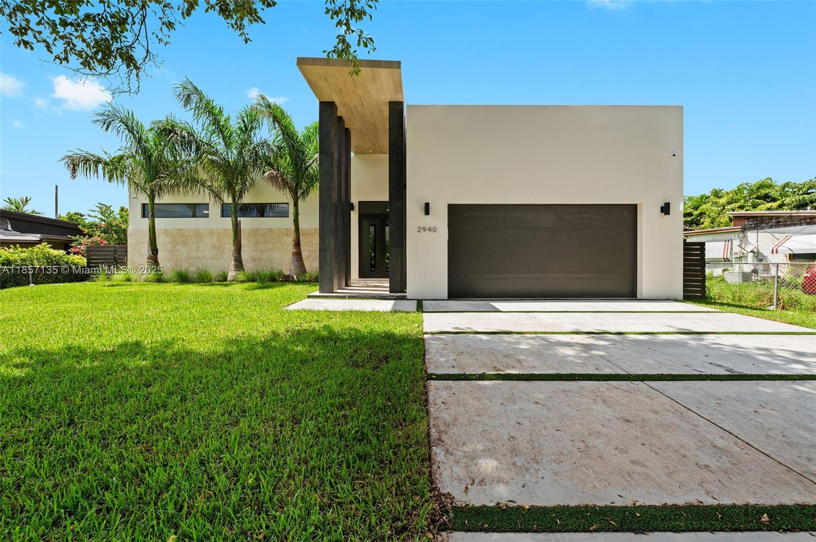 f3b61b38-6610 2940 SW 63rd Ave, Miami FL 33155 — #A11857135