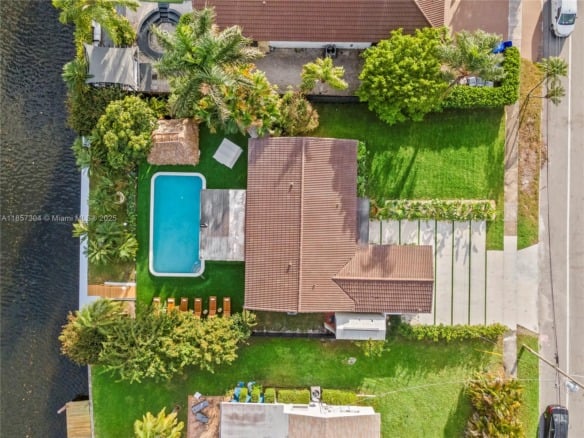 209 N 31st Ave # 1, Hollywood FL 33021 — #A11857304