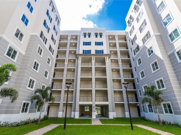 400 NW 112th Ave # 323, Sweetwater FL 33172 — #A11857414
