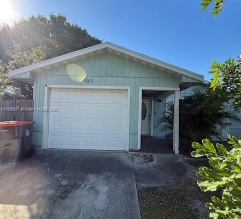 1685 20th Ave SW, Vero Beach FL 32962 — #A11858057