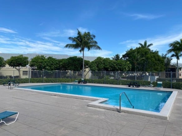 889 Hamilton Dr # 889I, Homestead FL 33034 — #A11858156
