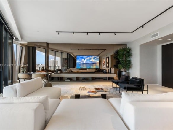 1000 Biscayne Blvd # 3502, Miami FL 33132 — #A11858559