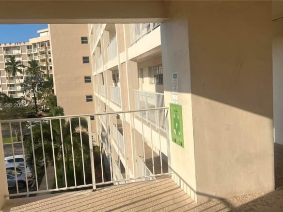 2671 S Course Dr # 403, Pompano Beach FL 33069 — #A11859507