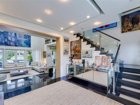 701 Bella Vista Ave, Coral Gables FL 33156 — #A11859747