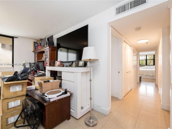 1621 Collins Ave # 302, Miami Beach FL 33139 — #A11859888