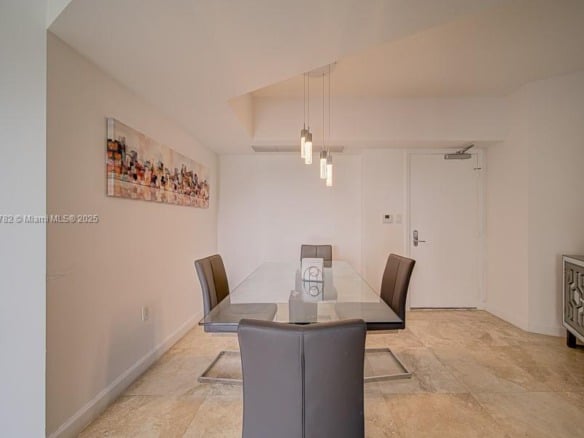 19900 E Country Club Dr # 308, Aventura FL 33180 — #A11860782