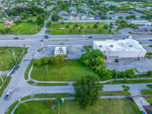 21 ave, Miami FL 33147 — #A11860856