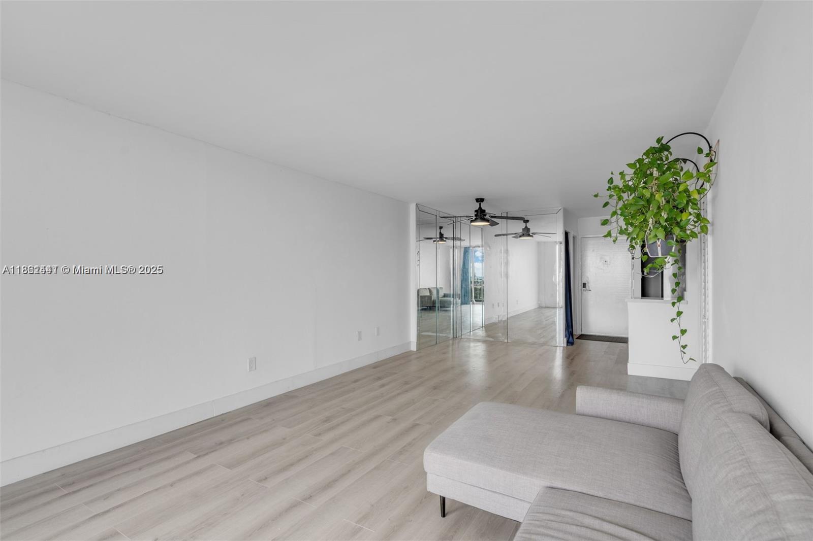 f3b61b38-6789 6900 Bay Dr # 11F, Miami Beach FL 33141 — #A11861441