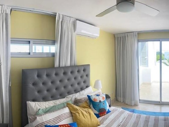 Las Palmas Las Palmas, Pc — #A11861821