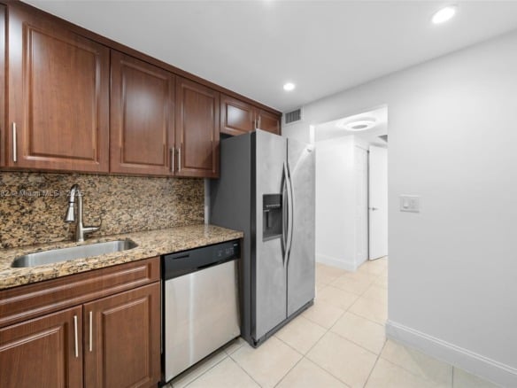 401 Golden Isles Dr # 406, Hallandale Beach FL 3010 — #A11862032